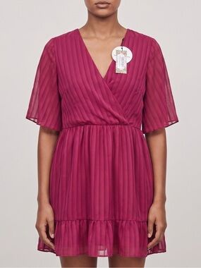 Boohoo Plus Burgundy Pleated Satin Romper, NWT